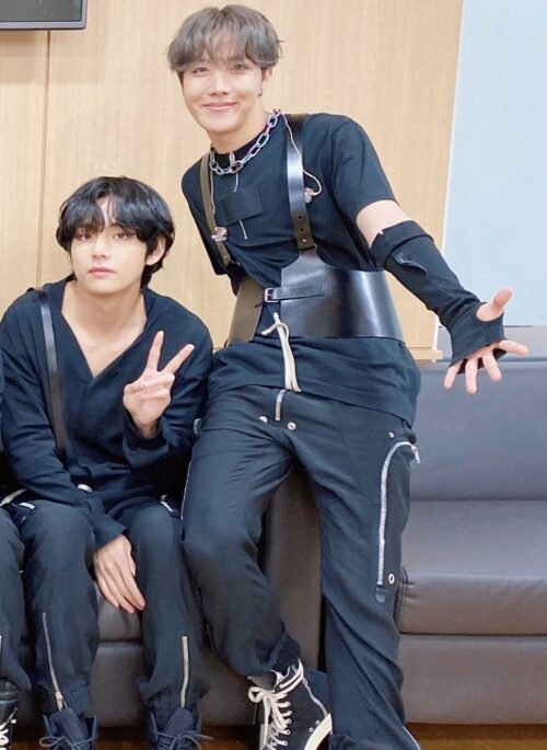 Black Zipper Pants | J-Hope - BTS
