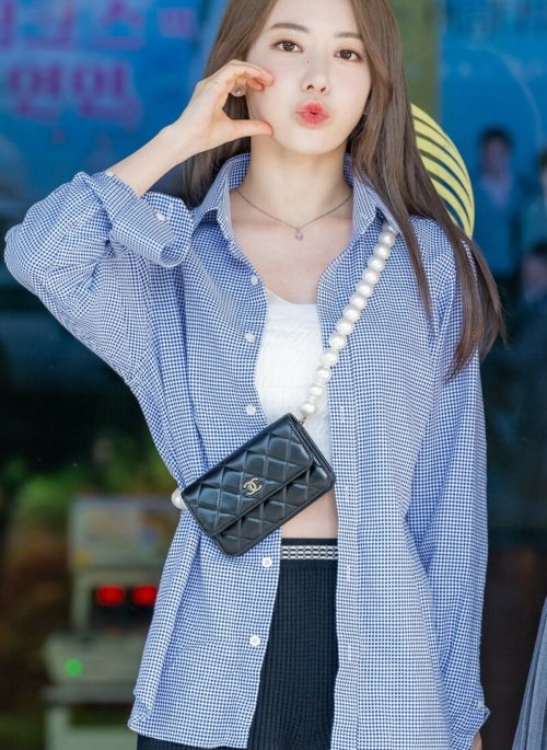 Blue Button Down Long Sleeve Plaid Shirt | Sakura - Le Sserafim