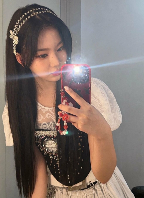 White Full Crystal Bow Headband | Isa - STAYC