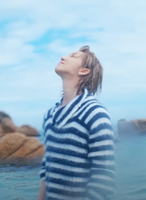 Black And White Stripe Folded Collar Sweater | The8 - Seventeen