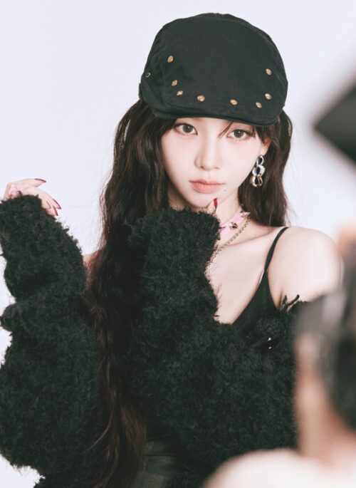 Black Rivet Beret Hat | Karina - Aespa