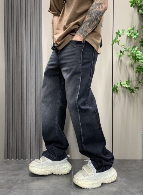 Black Washed Side Stitched Jeans | Jiwoo - NMIXX